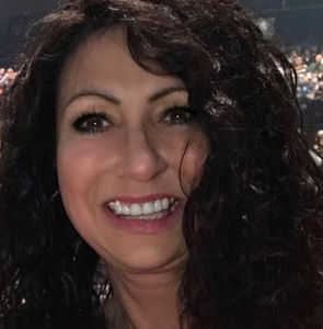 Meet your Posher, Lynne